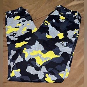 Champion camo sweatpants